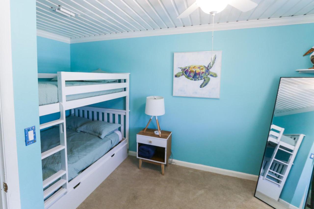 Pool & Hot Tub Home W Game Room! 1 Mile To Beach! Джексонвілл-Біч Екстер'єр фото